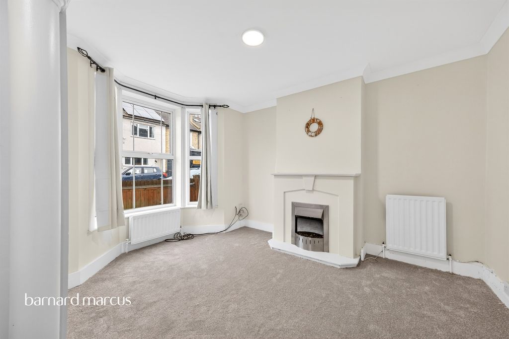 Property photo 2 of 41