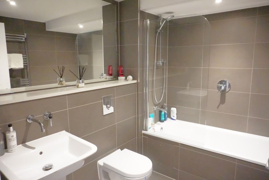 Additional image 8 of 2 bed flat for saleThe Waterside Apartments, Pavilion Road, West Bridgford NG2