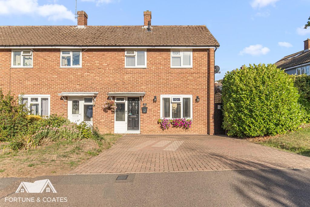 Property photo 1 of 17 Greatplumtree_25.Jpg
