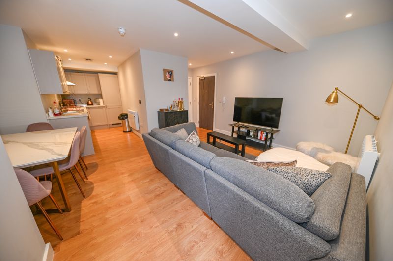 Property photo 2 of 11 Photo 3