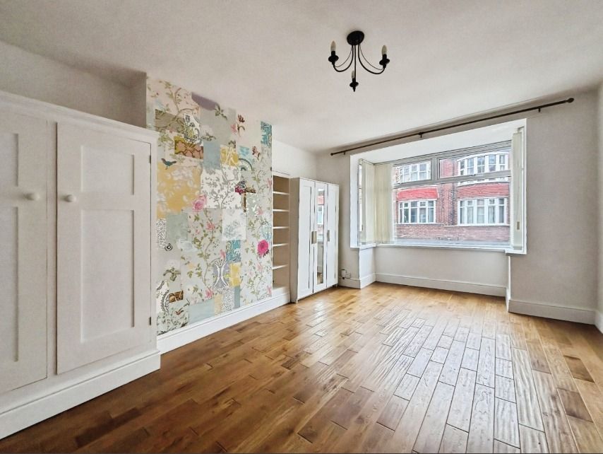 Property photo 2 of 12 5221201