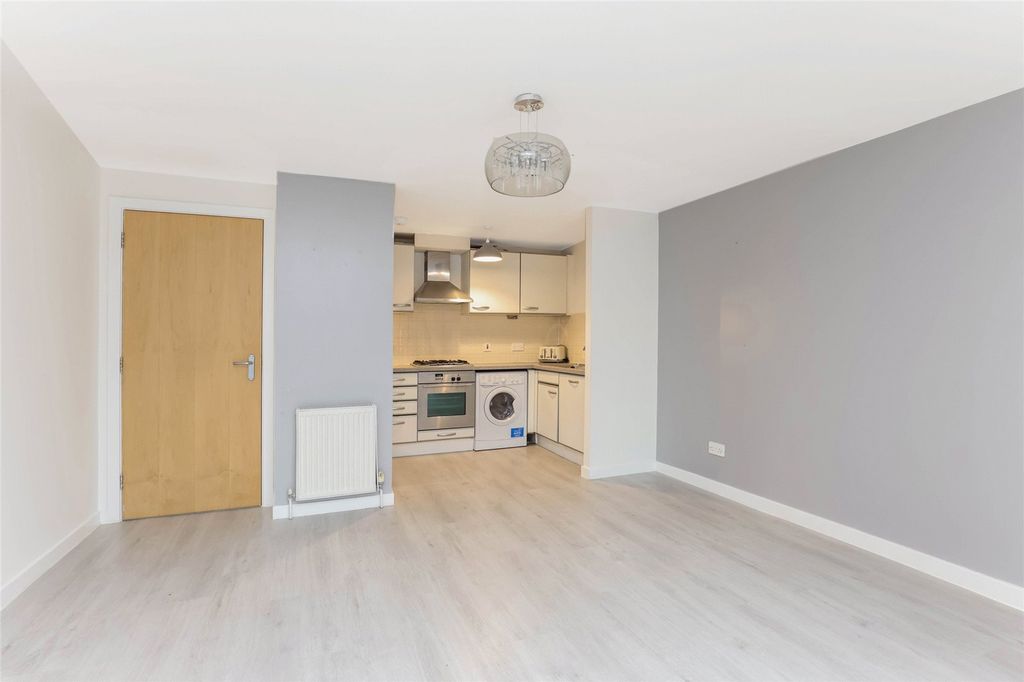 Property photo 3 of 14 3