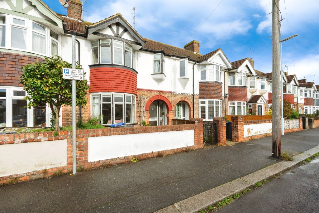 Property photo 2 of 22