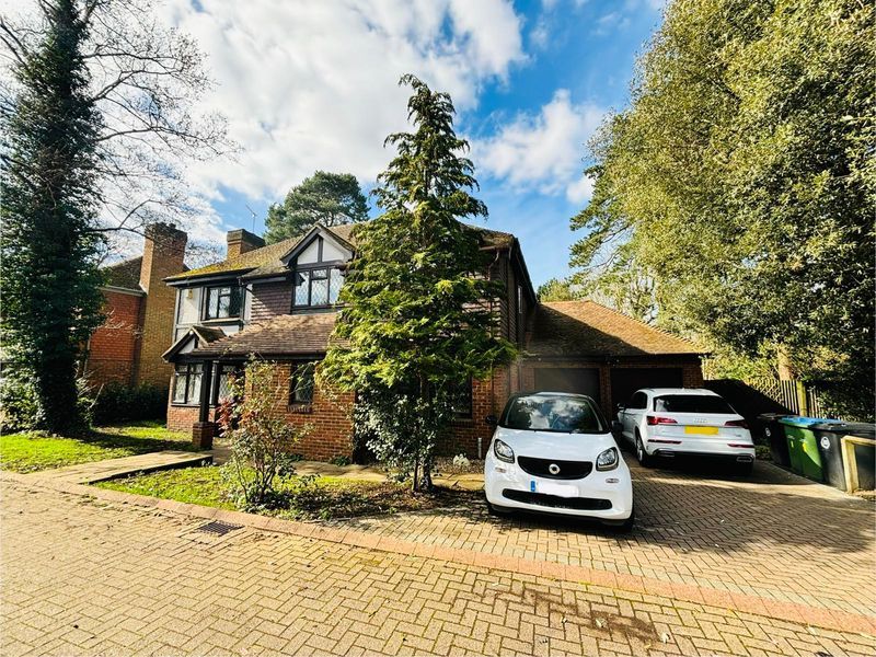 Property photo 3 of 11 Front Exterior