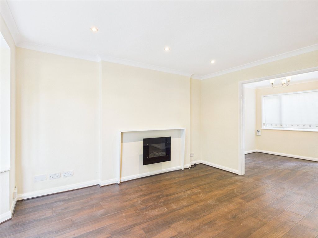Property photo 2 of 11 Picture No. 02