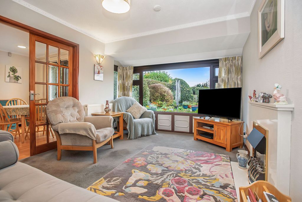 Property photo 2 of 29