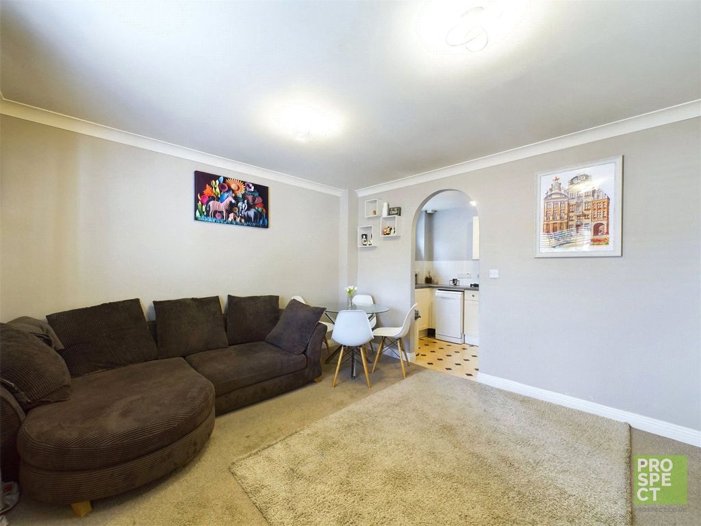 Property photo 3 of 7 Picture No. 16