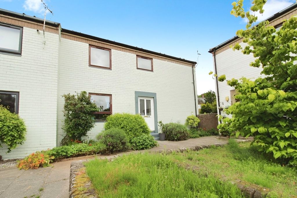 Property photo 1 of 15 External