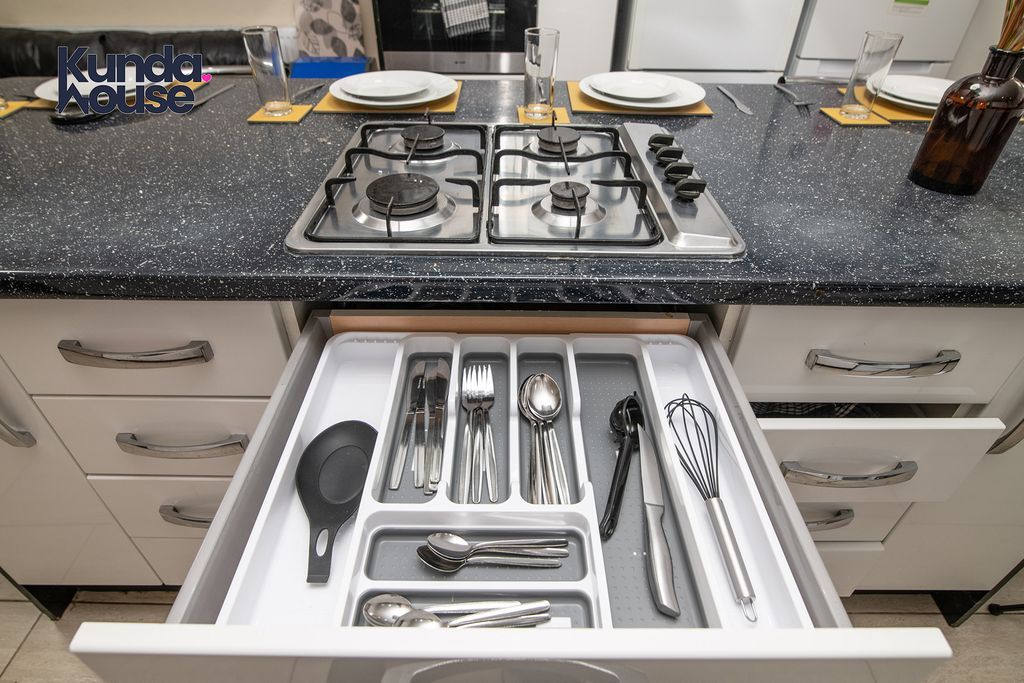 Property photo 3 of 4 Kitchen
