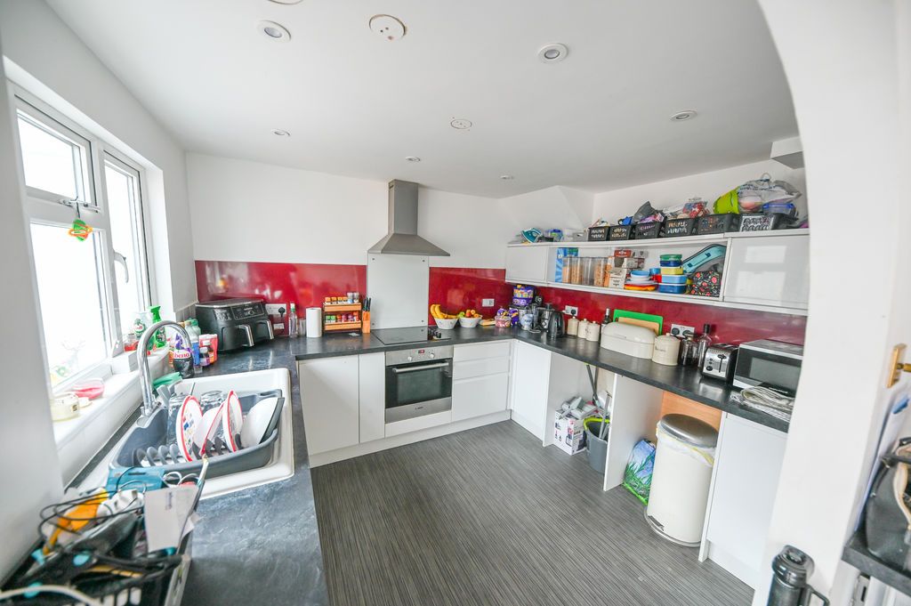 Property photo 2 of 8 Photo 8