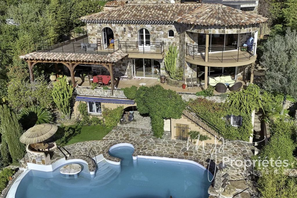 Property photo 1 of 37