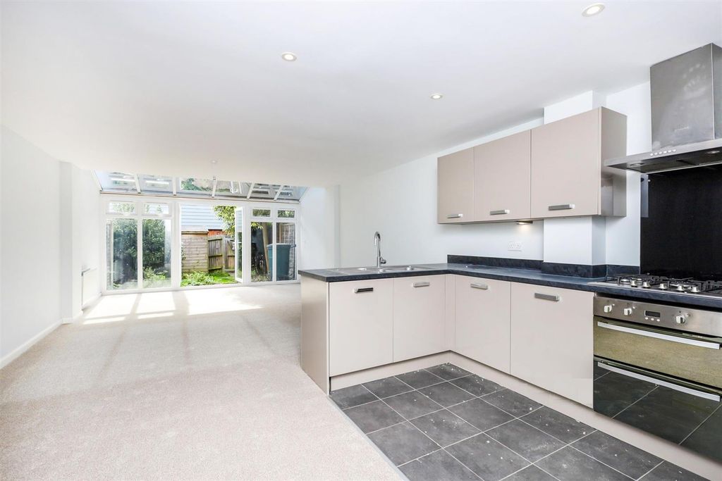 Property photo 2 of 10 2.Jpg