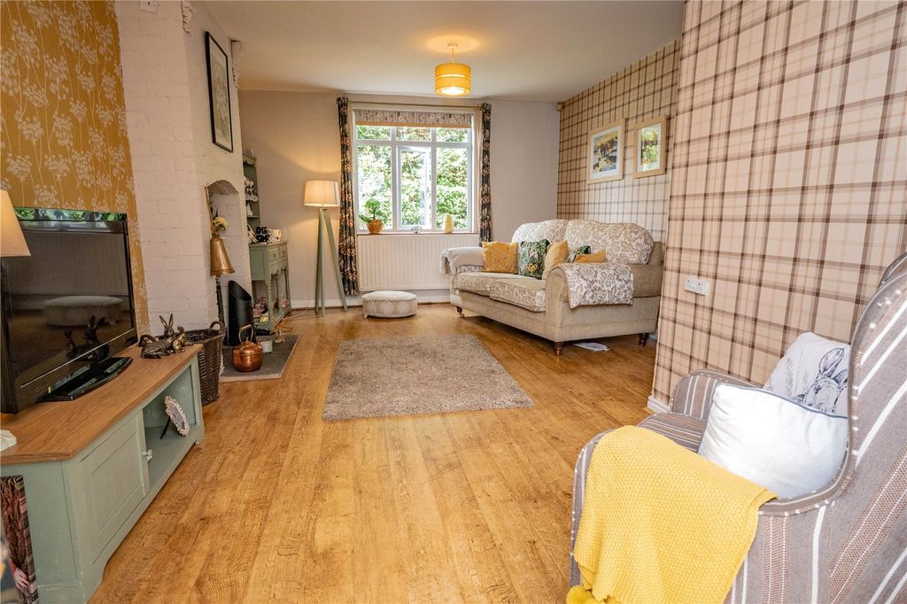 Property photo 2 of 17 Picture No. 07