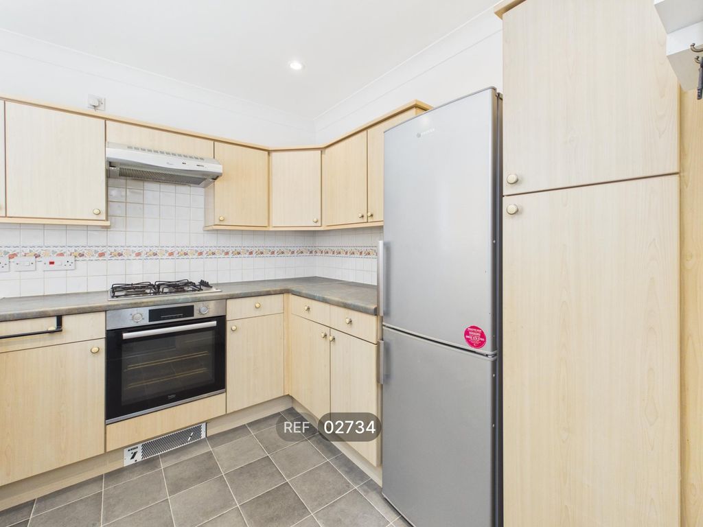 Property photo 2 of 24 Kitchen