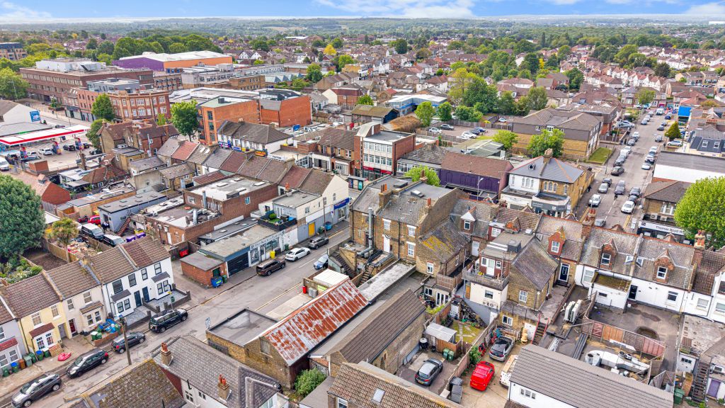 Property photo 3 of 36 Dji_20260515093128_0771_D.Jpg
