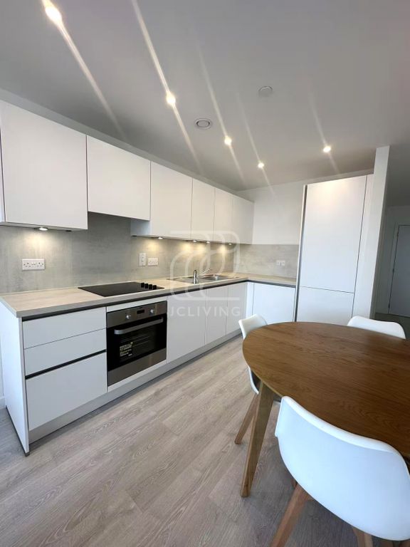 Property photo 3 of 10 Gallery