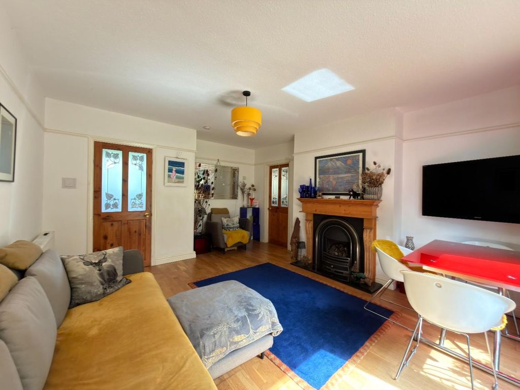 Property photo 3 of 30
