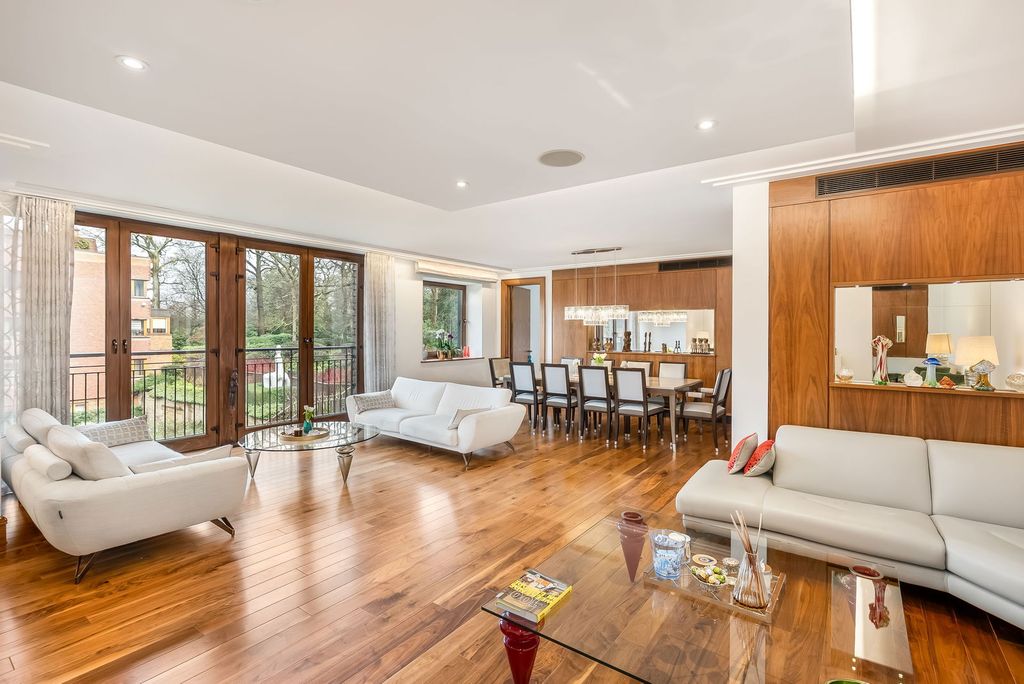 Property photo 3 of 29