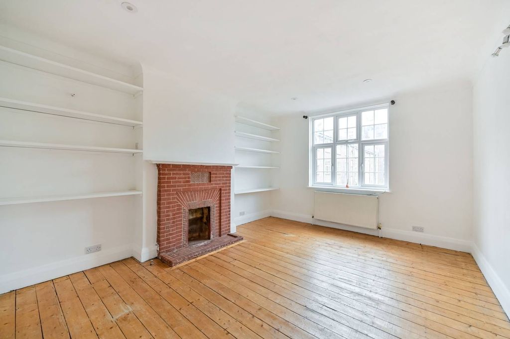 Property photo 2 of 7