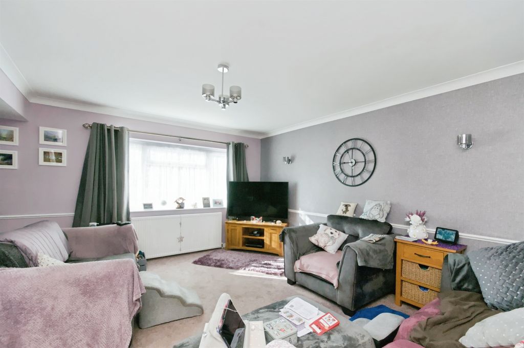 Property photo 2 of 23