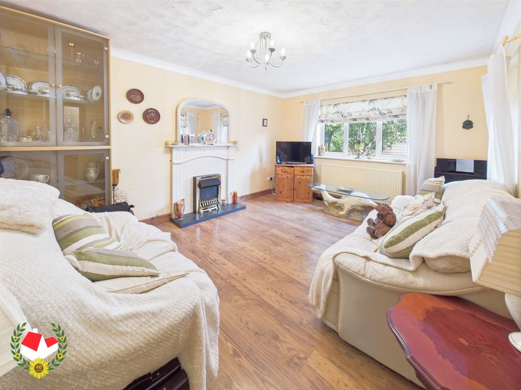 Property photo 2 of 19 Photo 9