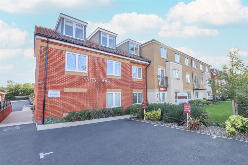 Property photo 1 of 16 Front Of Building