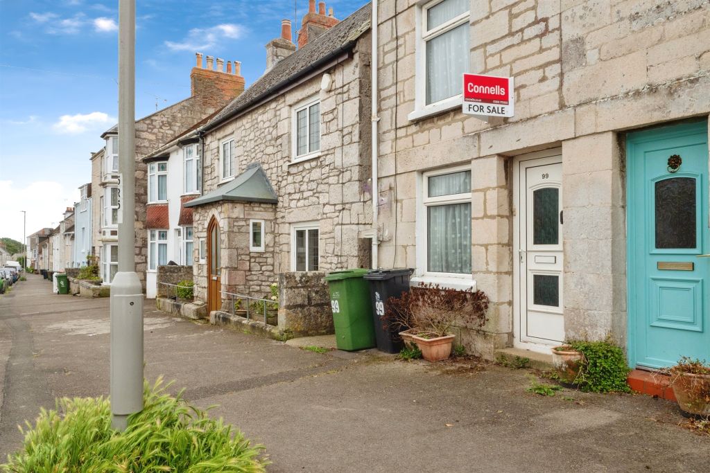 Property photo 1 of 17