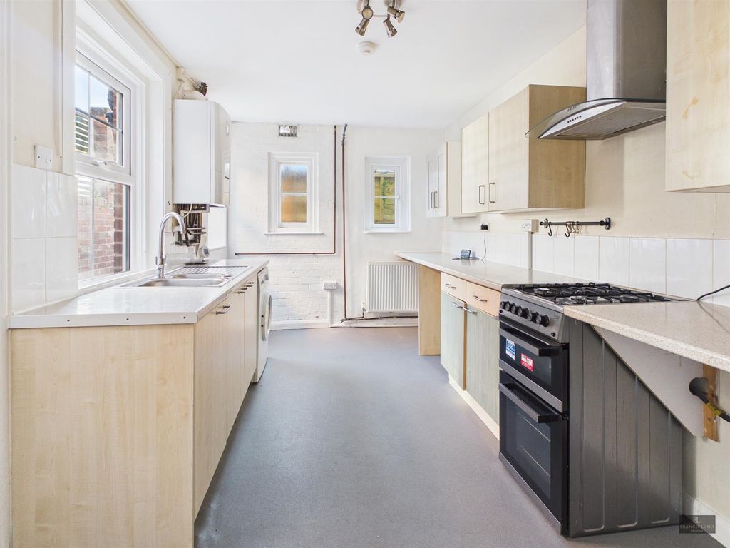 Additional image 4 of 4 bed terraced house to rentBartholomew Street West, Exeter EX4