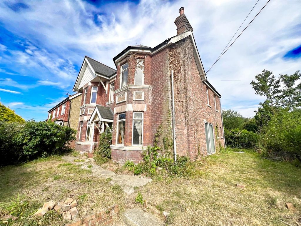Property photo 1 of 34