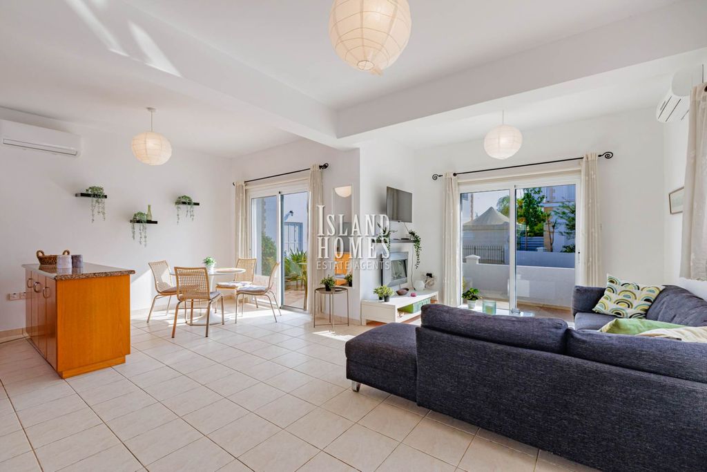 Property photo 3 of 38