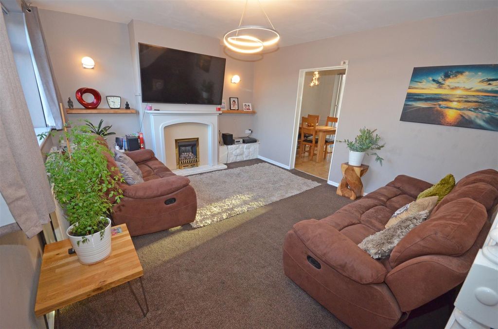 Property photo 3 of 21 3.Jpg