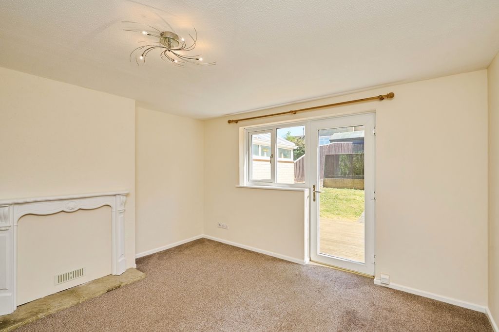 Property photo 3 of 17 Photo