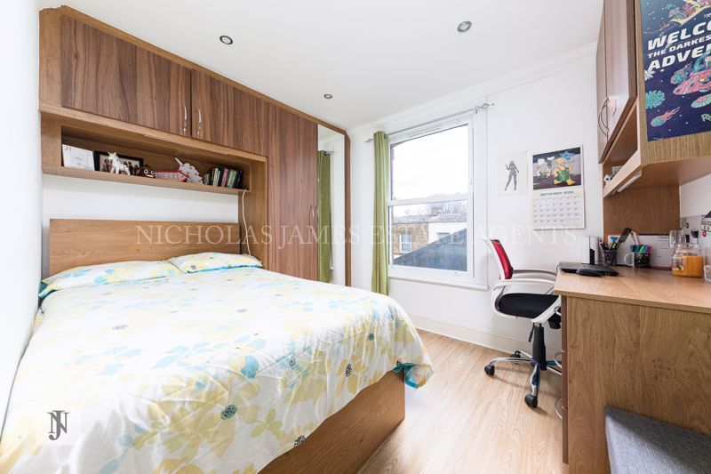 Property photo 2 of 17 Photo 1
