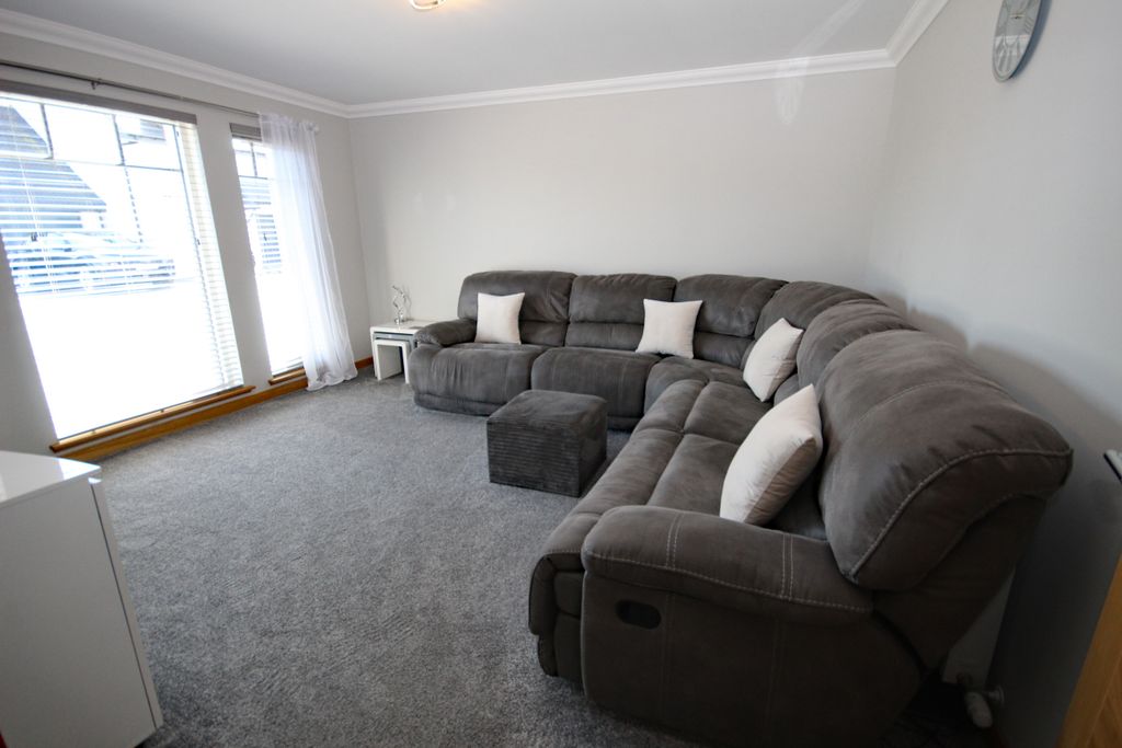 Property photo 3 of 31