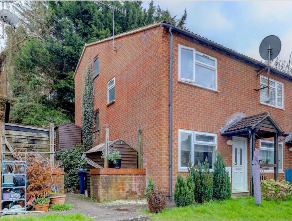 Property photo 1 of 11 Photo 0