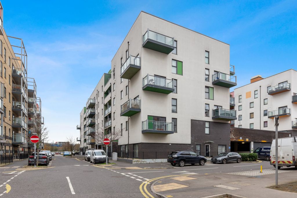 Property photo 1 of 9 Imported Image