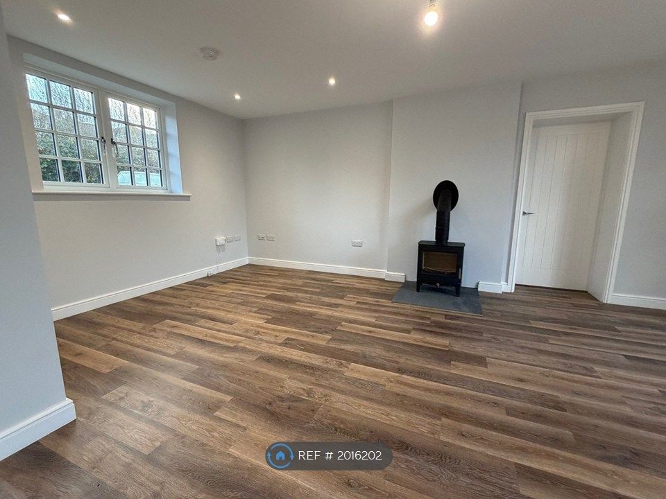 Property photo 3 of 14 Lounge/Diner