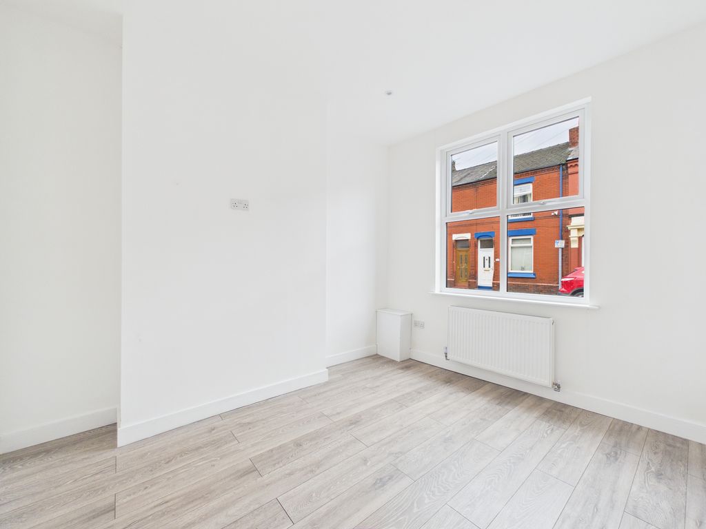 Property photo 2 of 27