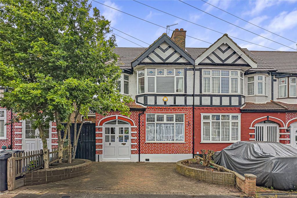 Property photo 1 of 16 Front