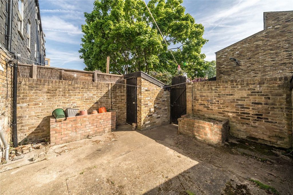 Property photo 3 of 9