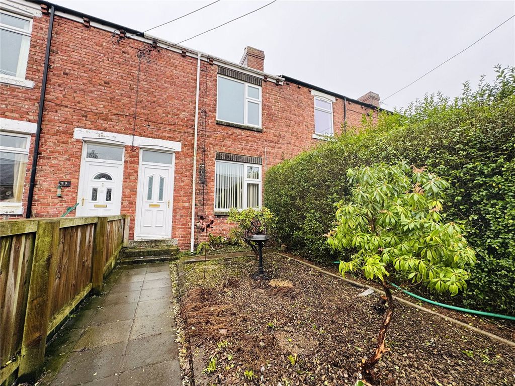 Property photo 2 of 11 Picture No. 15