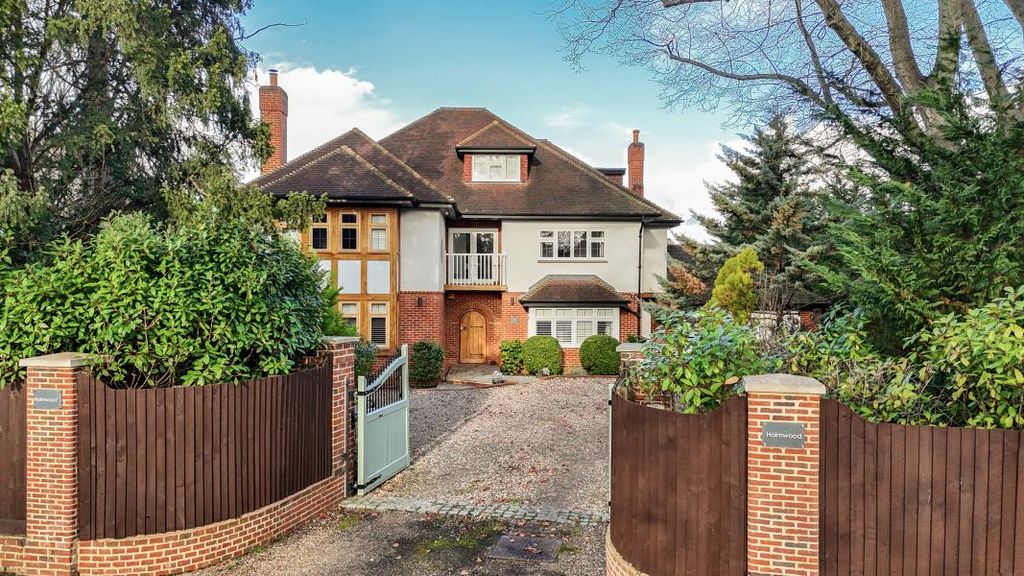 Property photo 2 of 25