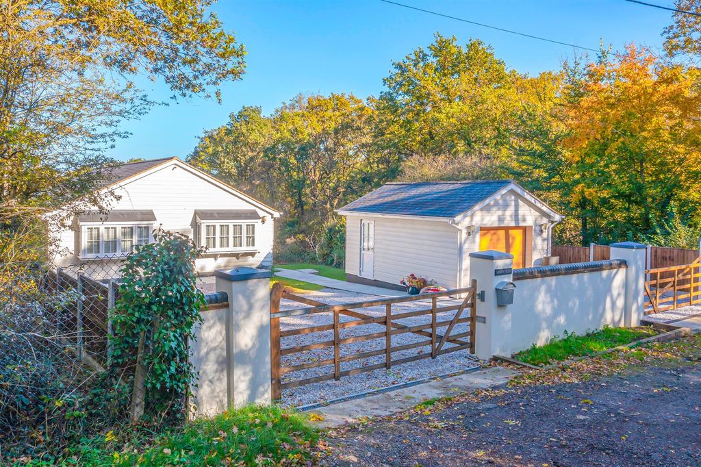 Property photo 1 of 33