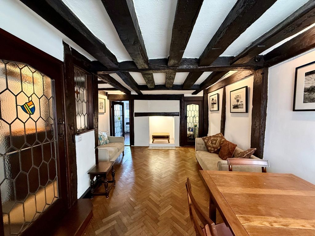 Property photo 3 of 18