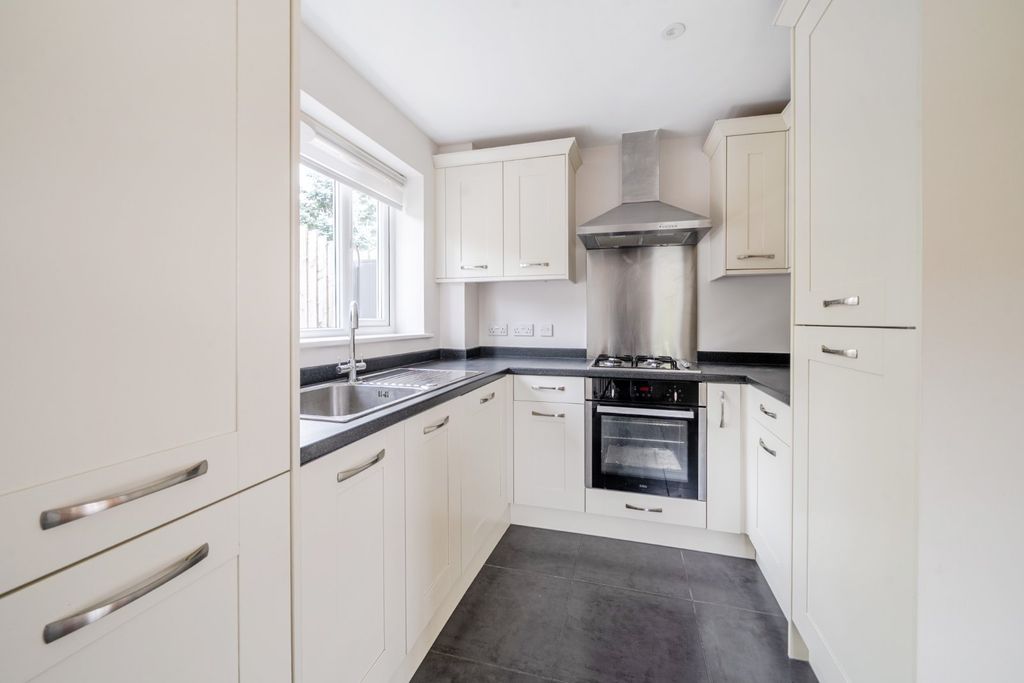 Property photo 2 of 10 Picture No. 03