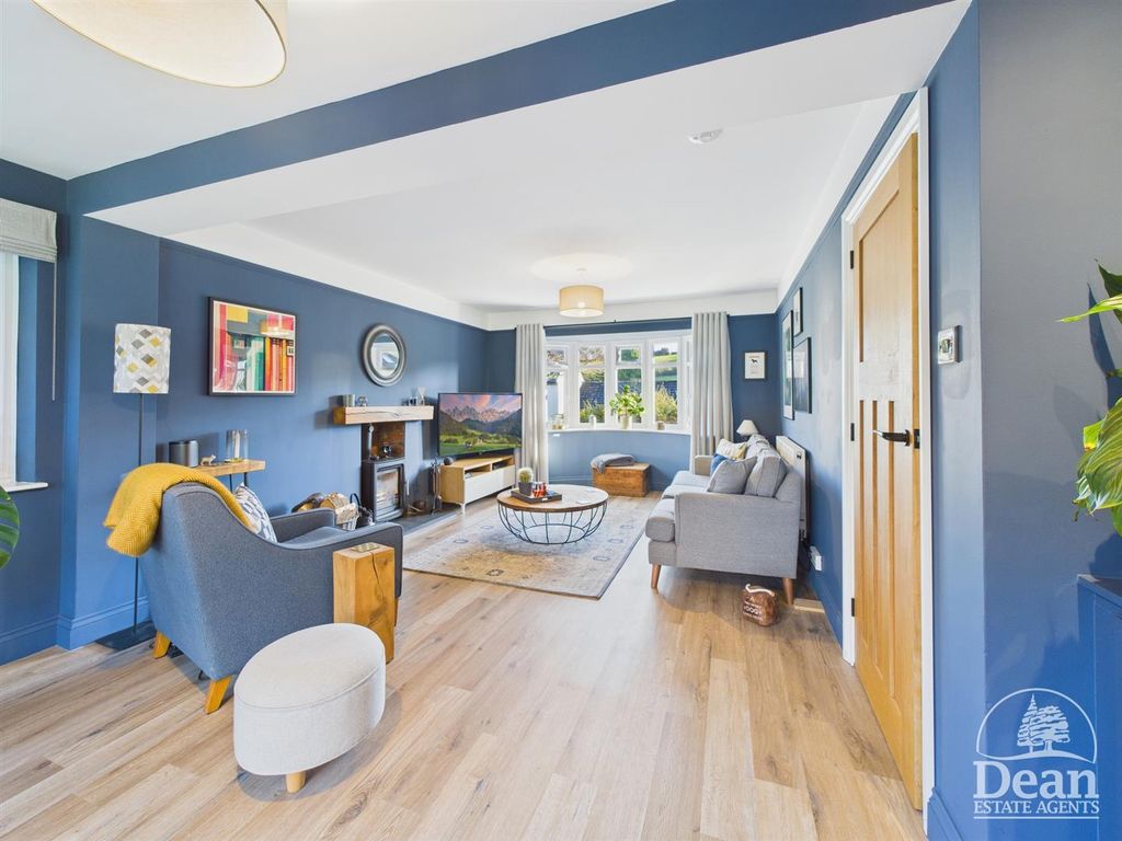 Property photo 2 of 29