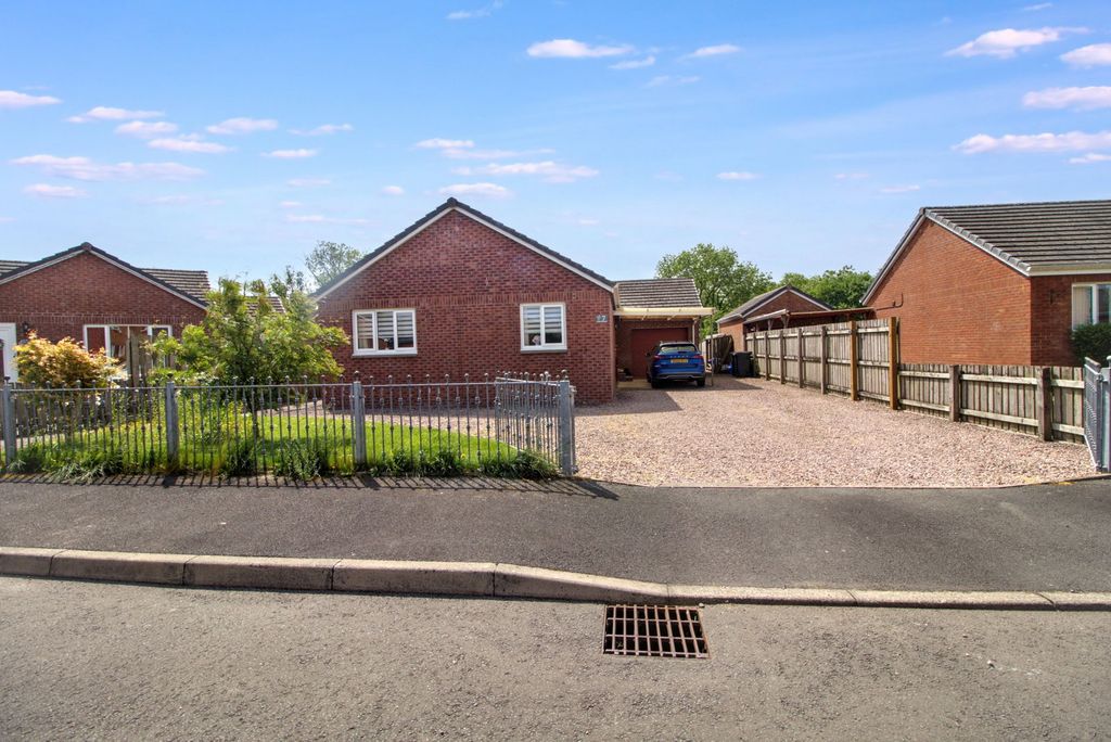 Property photo 1 of 22