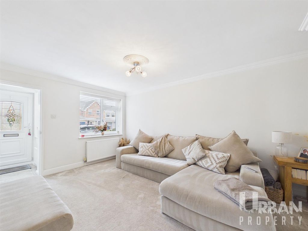 Property photo 2 of 15 Cam03038G0-Pr0234-Still008.Jpg