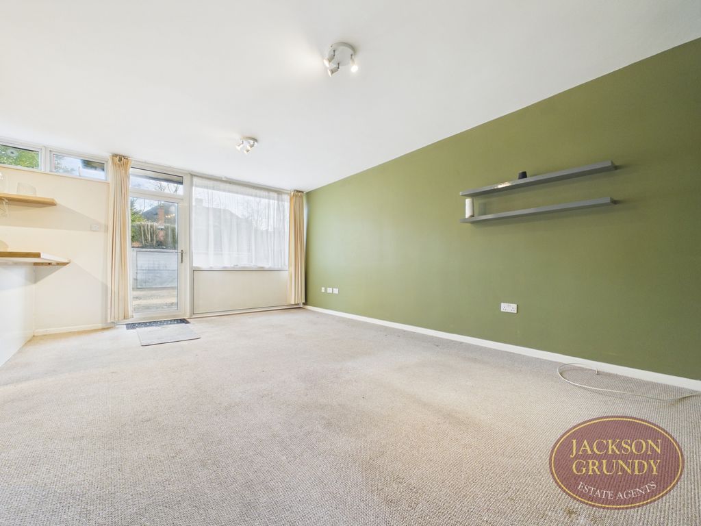 Property photo 2 of 8 Photo 1