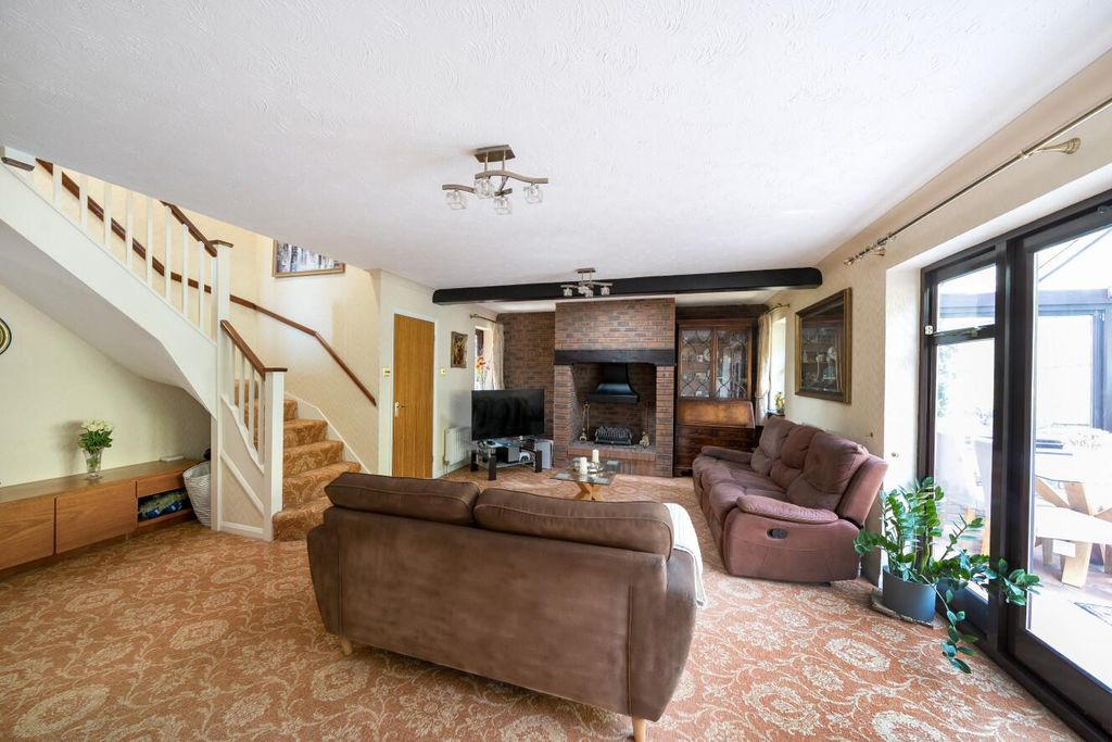 Property photo 2 of 16 Picture 2